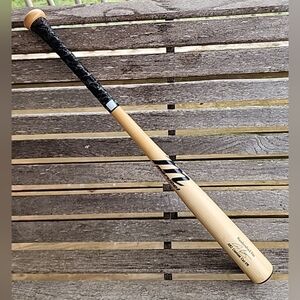 Marucci AB2 Custom Cut Pro-X  (Alex Bregman) (30")(27oz.)(-3) Maple Wood Bat.